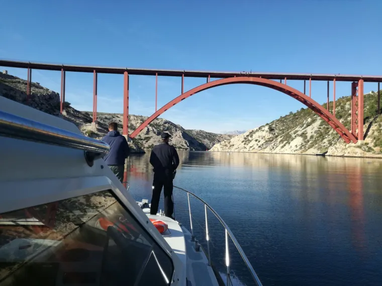 Detaljna pretraga akvatorija: nastavlja se intenzivna potraga za nestalim pilotom kod Maslenice