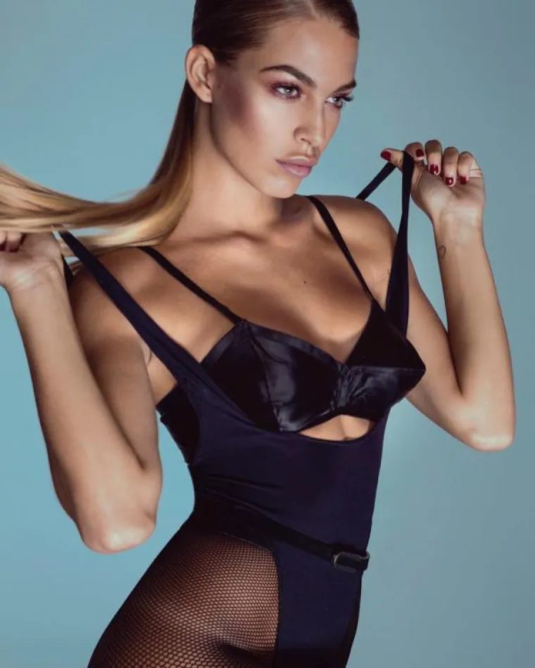 JESSICA JE NA PUTU PREUZIMANJA SVIJETA: Pomozite joj doći do milijuna na Instagramu, na opće zadovoljstvo