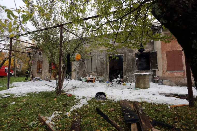 Rijeka: vatrogasci ugasili požar na obiteljskoj kući u selu Podhum