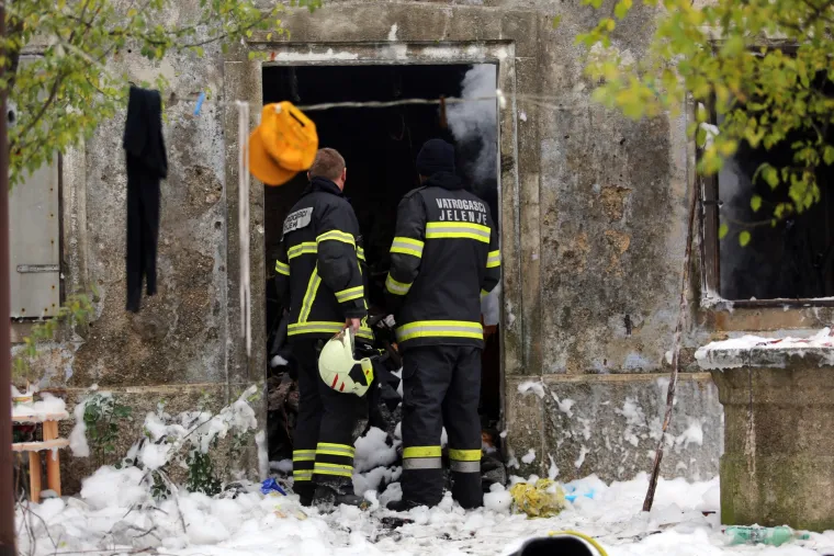 Rijeka: vatrogasci ugasili požar na obiteljskoj kući u selu Podhum