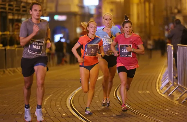 ZAGREBAČKI NOĆNI CENER: 2500 trkača otrčalo 10 kilometara povodom mjeseca borbe protiv ovisnosti