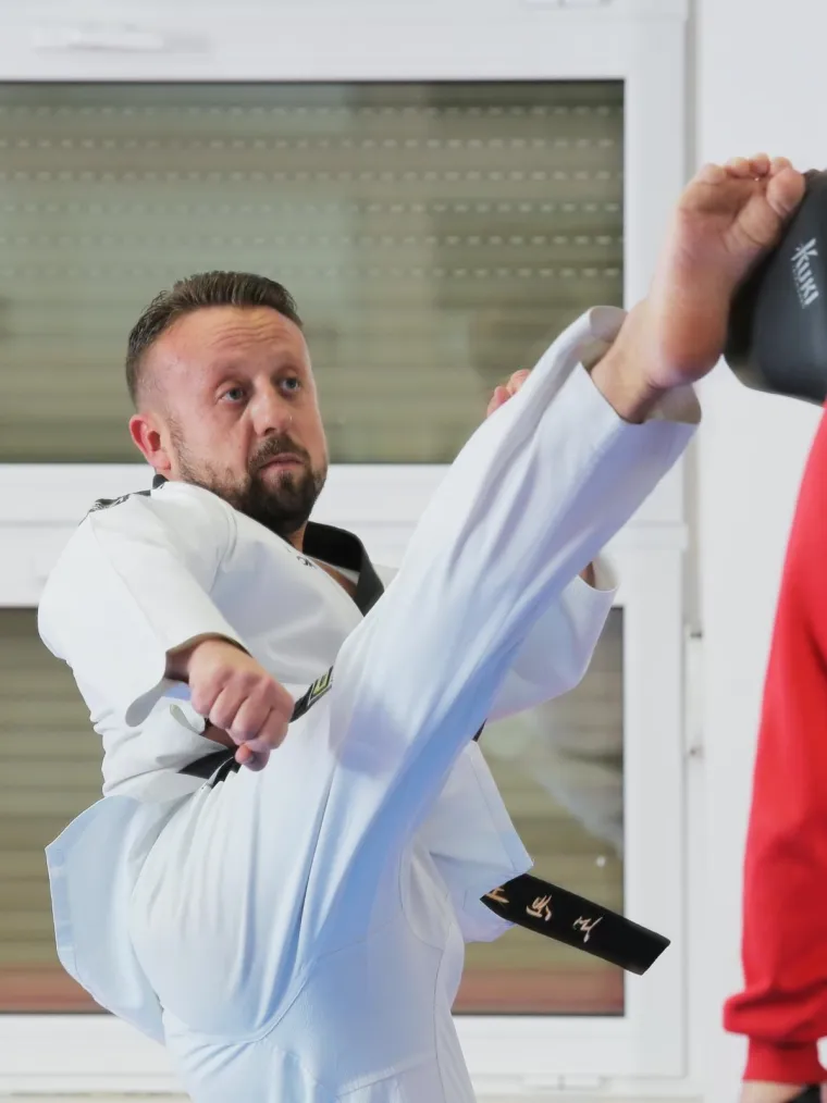 BIVŠI SABORSKI ZASTUPNIK POHVALIO SE CRNIM POJASOM U TAEKWONDOU:  Ivan Tepeš više se ne bavi politikom