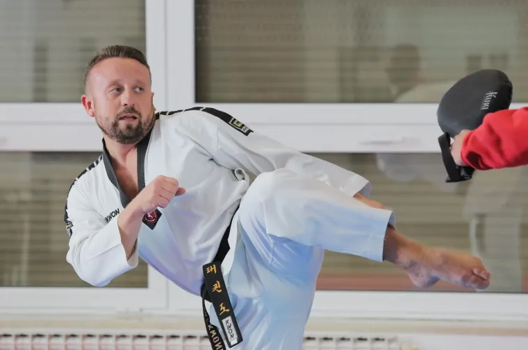 BIVŠI SABORSKI ZASTUPNIK POHVALIO SE CRNIM POJASOM U TAEKWONDOU:  Ivan Tepeš više se ne bavi politikom