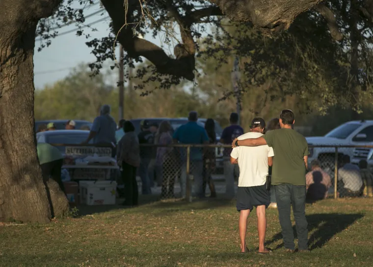 U pokolju u Teksasu 26 mrtvih, dvadesetak osoba ranjeno: žrtve su stare od 5 do 72 godine