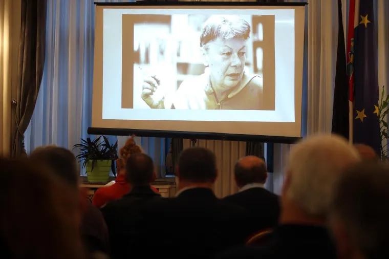 OPRO&Scaron;TAJ OD DOAJENKE HRVATSKOG NOVINARSTVA: Komemoracija cijenjenoj novinarki Jasni Babić