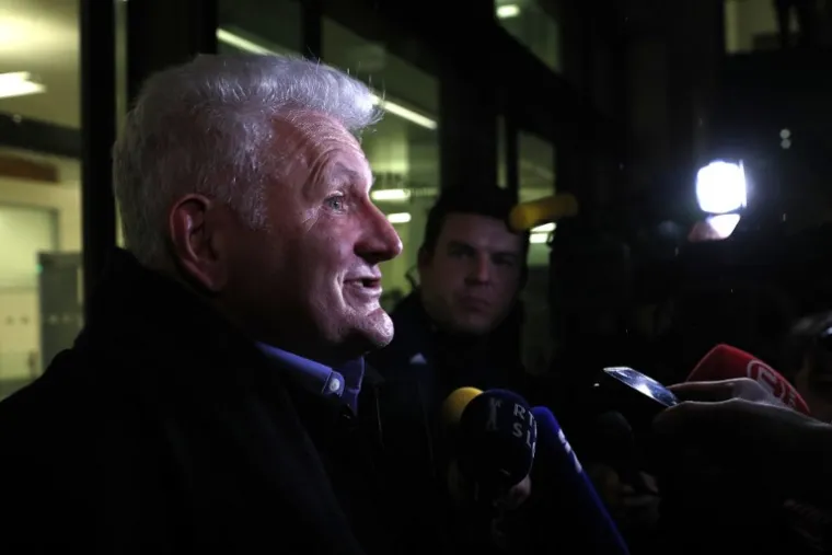 NAJNOVIJE FOTOGRAFIJE IVICE TODORIĆA: S velikim osmijehom biv&scaron;i &scaron;ef Agrokora iza&scaron;ao iz zgrade suda