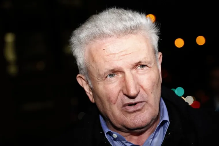 NAJNOVIJE FOTOGRAFIJE IVICE TODORIĆA: S velikim osmijehom biv&scaron;i &scaron;ef Agrokora iza&scaron;ao iz zgrade suda