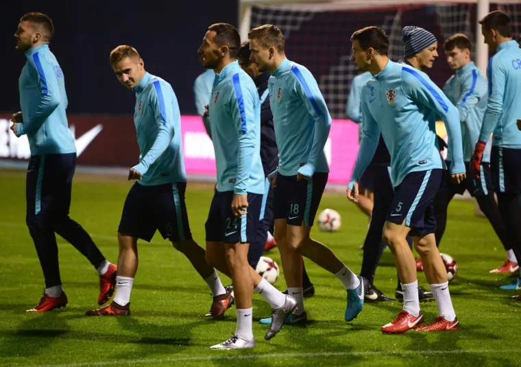 VATRENI DRIL NA KI&Scaron;NOM MAKSIMIRU: Grčka se bliži, nema mjesta opu&scaron;tanju