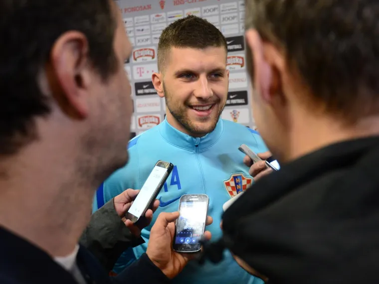 VATRENI DRIL NA KI&Scaron;NOM MAKSIMIRU: Grčka se bliži, nema mjesta opu&scaron;tanju