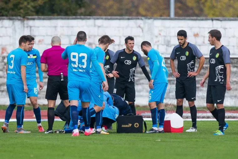 A Bruno Marić pobrinuo se da se nesretni nogometa&scaron; ne ugu&scaron;i vlastitim jezikom.