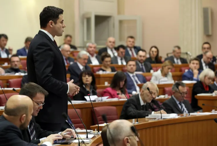 Aktualnim prijepodnevom započela je 6. sjednica Sabora.