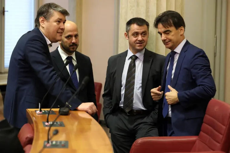 Aktualnim prijepodnevom započela je 6. sjednica Sabora.