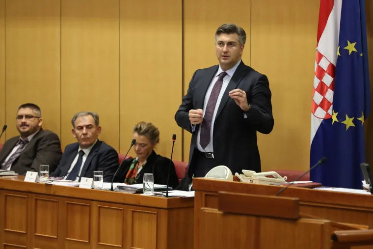 Aktualnim prijepodnevom započela je 6. sjednica Sabora.