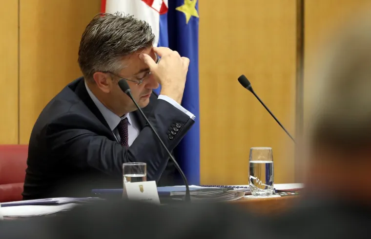 Aktualnim prijepodnevom započela je 6. sjednica Sabora.