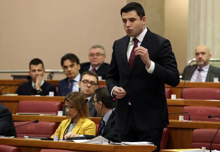 Aktualnim prijepodnevom započela je 6. sjednica Sabora.