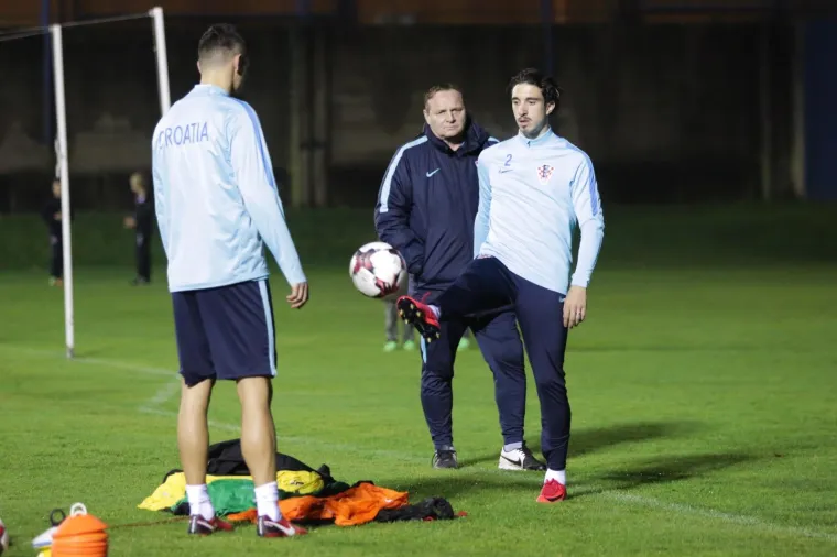 VATRENI ODRADILI TRENING NA HITREC-KACIJANU: Pogledajte kako je izgledala posljednja provjera za Grčku