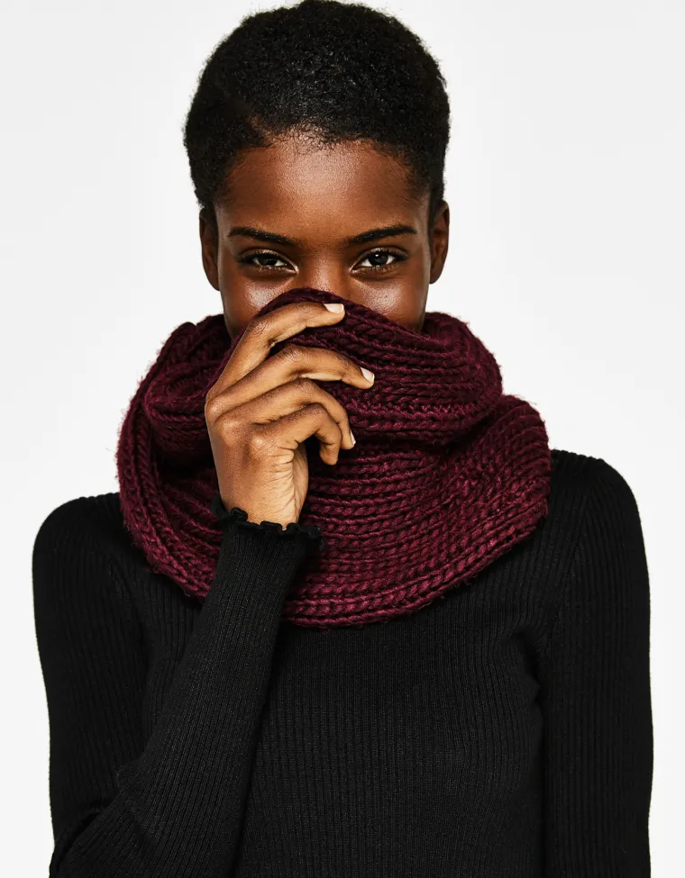 Pleteni snood &scaron;al, Bershka, 79,90 kuna