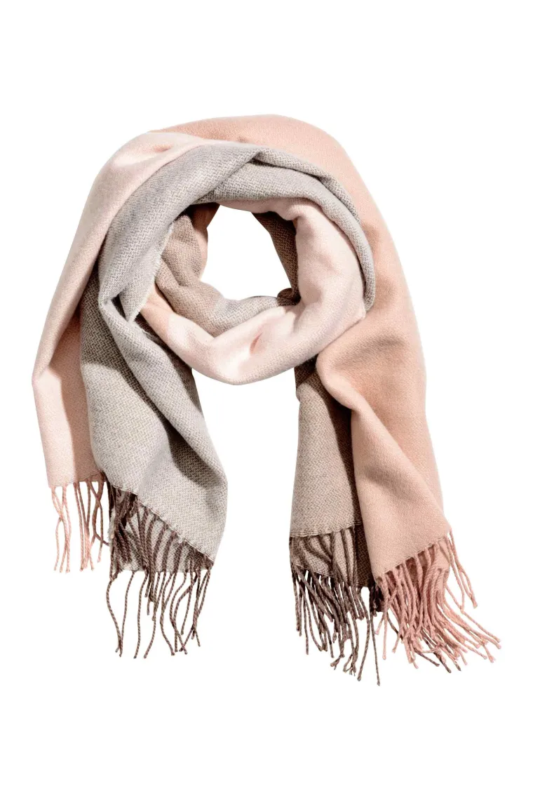 &Scaron;al u nekoliko nježnih boja, H&amp;M, 112,87 kuna