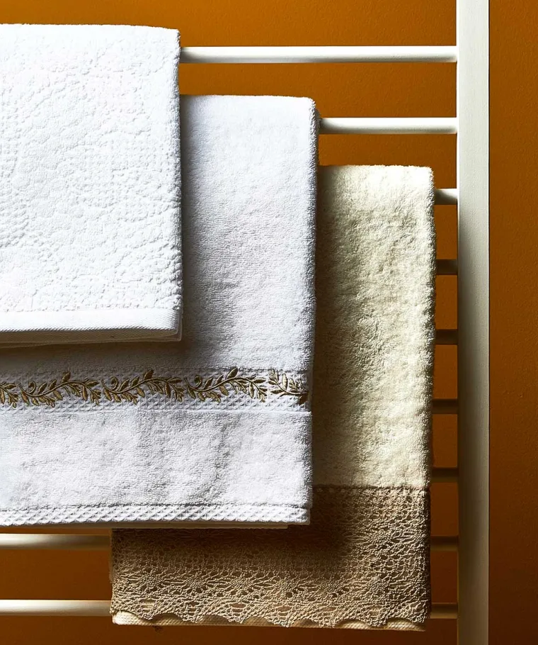 ...naravno - ručnici...