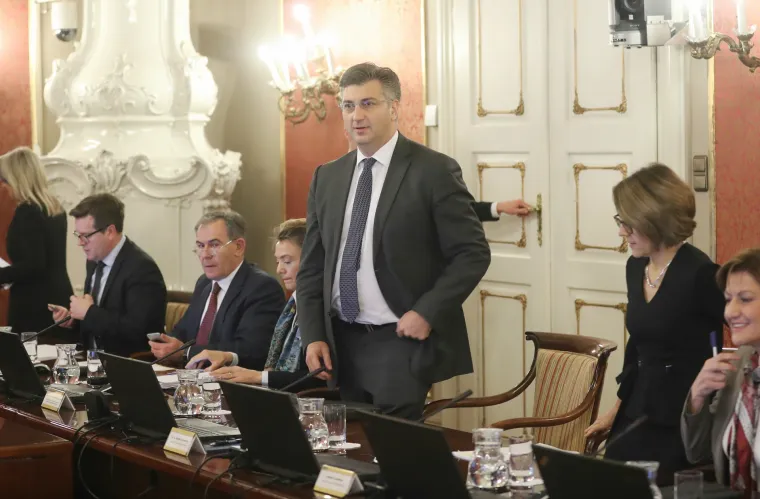 Premijer Plenković odbacio zahtjev oporbe za smjenu vlade