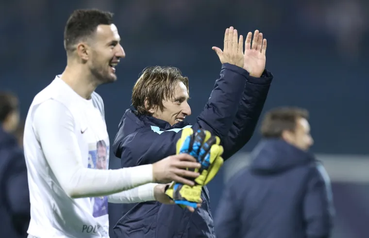 Maksimir je gorio: pogledajte scene razdraganih igrača i navijača nakon spektakularne pobjede nad Grčkom