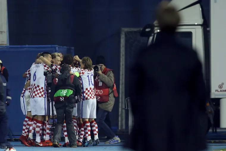 Maksimir je gorio: pogledajte scene razdraganih igrača i navijača nakon spektakularne pobjede nad Grčkom