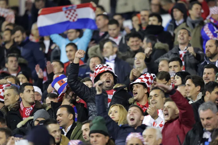 Maksimir je gorio: pogledajte scene razdraganih igrača i navijača nakon spektakularne pobjede nad Grčkom