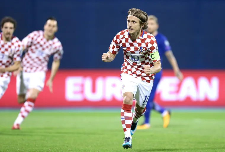 Maksimir je gorio: pogledajte scene razdraganih igrača i navijača nakon spektakularne pobjede nad Grčkom