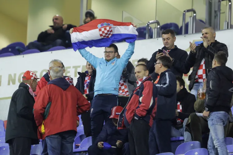 Maksimir je gorio: pogledajte scene razdraganih igrača i navijača nakon spektakularne pobjede nad Grčkom