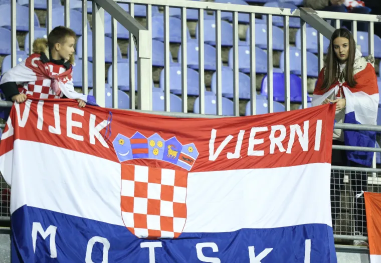 Maksimir je gorio: pogledajte scene razdraganih igrača i navijača nakon spektakularne pobjede nad Grčkom