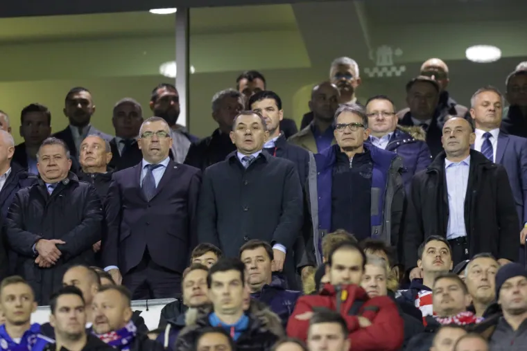 Plenković, Horvatinčić, Marić... Političko-poduzetnička elita iz lože bodrila hrvatske reprezentativce u utakmici protiv Grčke