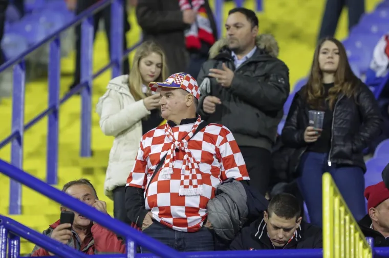 ONI MORAJU BITI DVANAESTI IGRAČ: Publika je ispunila tribine, ovakve fotografije s Maksimira već dugo niste vidjeli