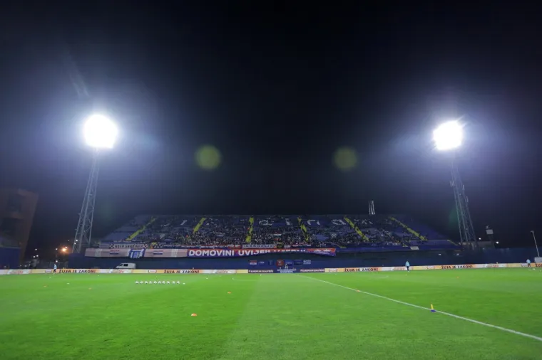 ONI MORAJU BITI DVANAESTI IGRAČ: Publika je ispunila tribine, ovakve fotografije s Maksimira već dugo niste vidjeli