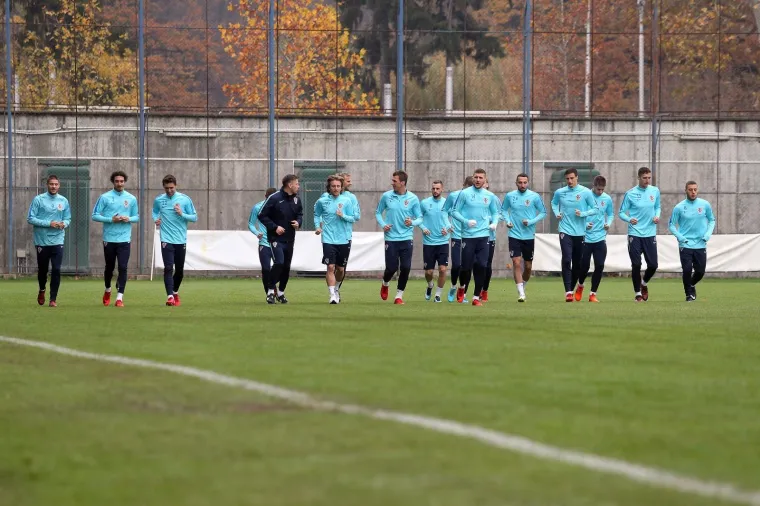 IZBORNIK IZVEO IGRAČE NA TRENING JUTRO NAKON POBJEDE: Cilj je bio oporavak igrača, Kalinić se nije pridružio momčadi