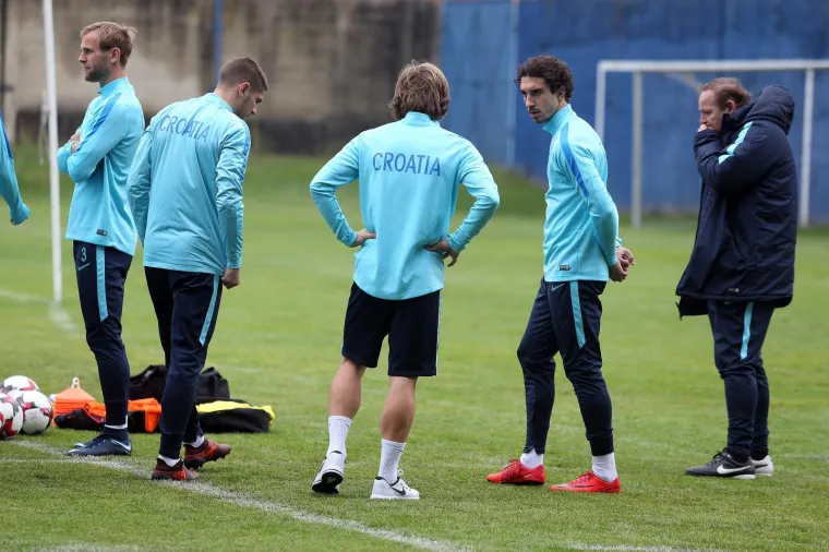 IZBORNIK IZVEO IGRAČE NA TRENING JUTRO NAKON POBJEDE: Cilj je bio oporavak igrača, Kalinić se nije pridružio momčadi