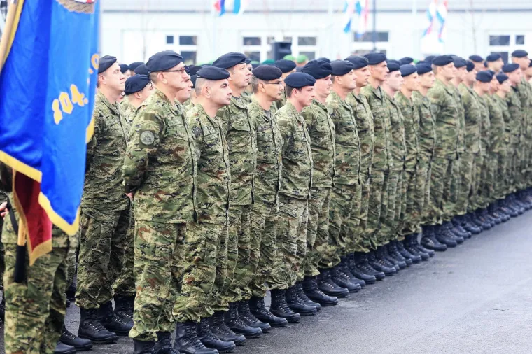 HRVATSKA VOJSKA VRATILA SE U VUKOVAR: Pogledajte kako je izgledalo svečano otvorenje vojarne