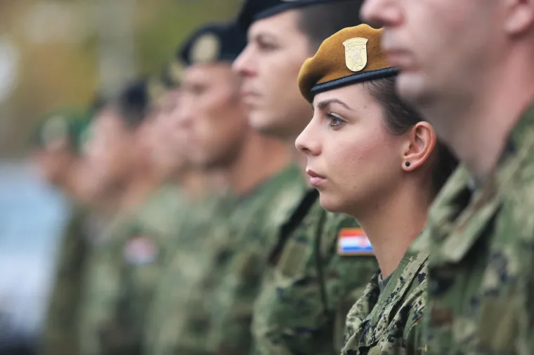 HRVATSKA VOJSKA VRATILA SE U VUKOVAR: Pogledajte kako je izgledalo svečano otvorenje vojarne