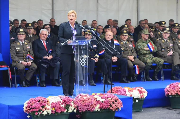 HRVATSKA VOJSKA VRATILA SE U VUKOVAR: Pogledajte kako je izgledalo svečano otvorenje vojarne