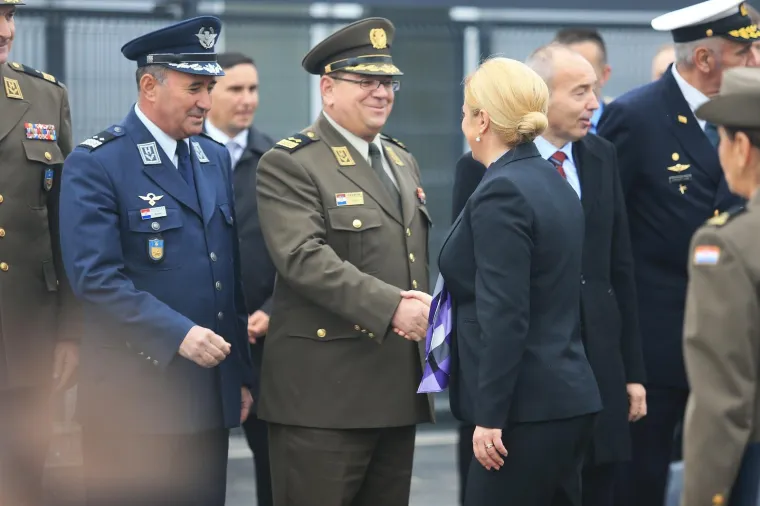 HRVATSKA VOJSKA VRATILA SE U VUKOVAR: Pogledajte kako je izgledalo svečano otvorenje vojarne