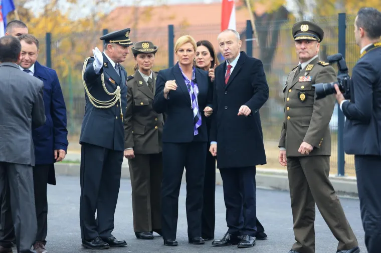 HRVATSKA VOJSKA VRATILA SE U VUKOVAR: Pogledajte kako je izgledalo svečano otvorenje vojarne