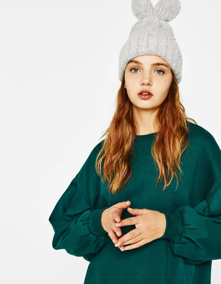 Kapa s trakom i ušima, Bershka, 69,90 kuna