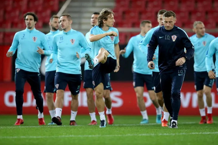 Trening hrvatske nogometne reprezentacije na stadionu Georgios Karaiskakis, uoči sutra&scaron;nje kvalifikacijske utakmice za SP 2018. protiv Grčke.