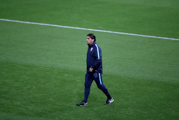 OVAKO JE IZGLEDAO TRENING HRVATSKE POD DETONACIJAMA U VRUĆEM PIREJU: Vatreni sad imaju jo&scaron; veći motiv