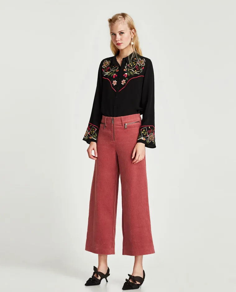 &Scaron;iroke hlače od samta, Zara, 199,90 kuna