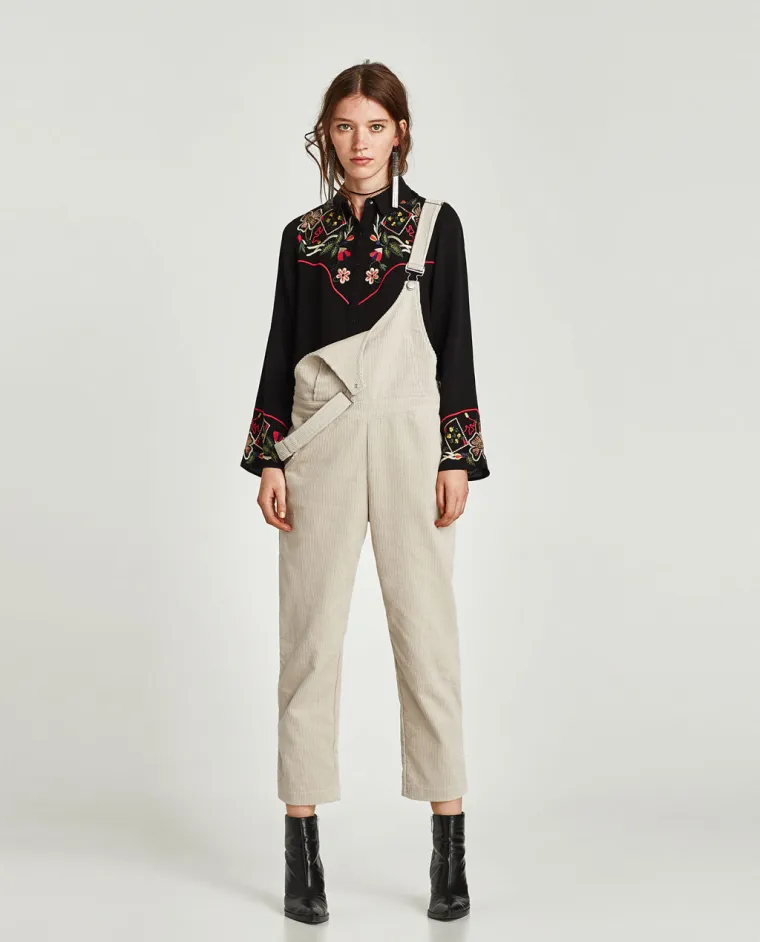 Hlače od samta s tregerima, Zara, 299,90 kuna