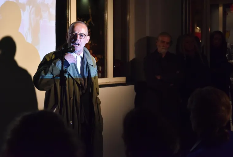 Na potezu od restorana Vinodol do restorana Blato u Zagrebu održana je Vinska tura povodom 62. godi&scaron;njice smrti pjesnika Tina Ujevića.