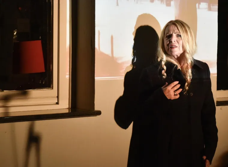 Na potezu od restorana Vinodol do restorana Blato u Zagrebu održana je Vinska tura povodom 62. godi&scaron;njice smrti pjesnika Tina Ujevića.