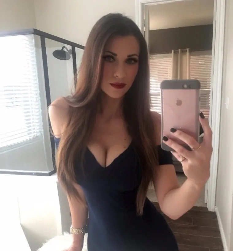 BRINETE SE NALJUTILE: Plavu&scaron;e seksi? Čekajte samo da vidite &scaron;to mi imamo za pokazati