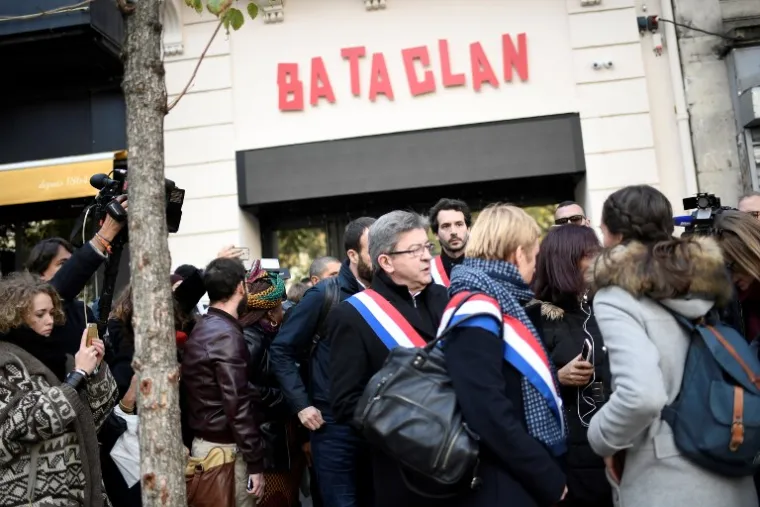 FRANCUSKI PREDSJEDNIK PUŠTAO BALONE: Pariz odaje počast žrtvama terorističkog napada iz 2015. godine