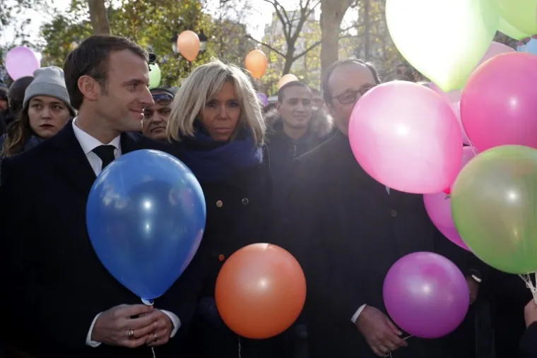 FRANCUSKI PREDSJEDNIK PUŠTAO BALONE: Pariz odaje počast žrtvama terorističkog napada iz 2015. godine